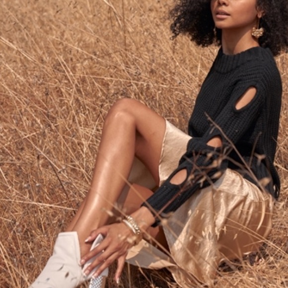 Caramel cable knit cropped sweater - Picture 3 of 4